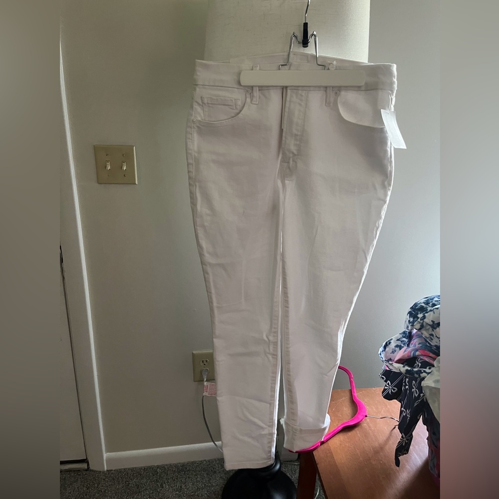 NWT Good American good legs crop white jeans - size 30/10